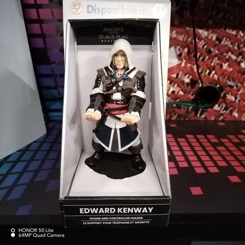 Portacontroller Edward Black Flag e supporto per telefono – Assassin's Creed, Cable Guys