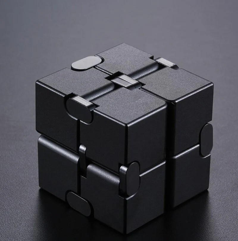 Jouet Anti-Stress Cube Infini Aluminium