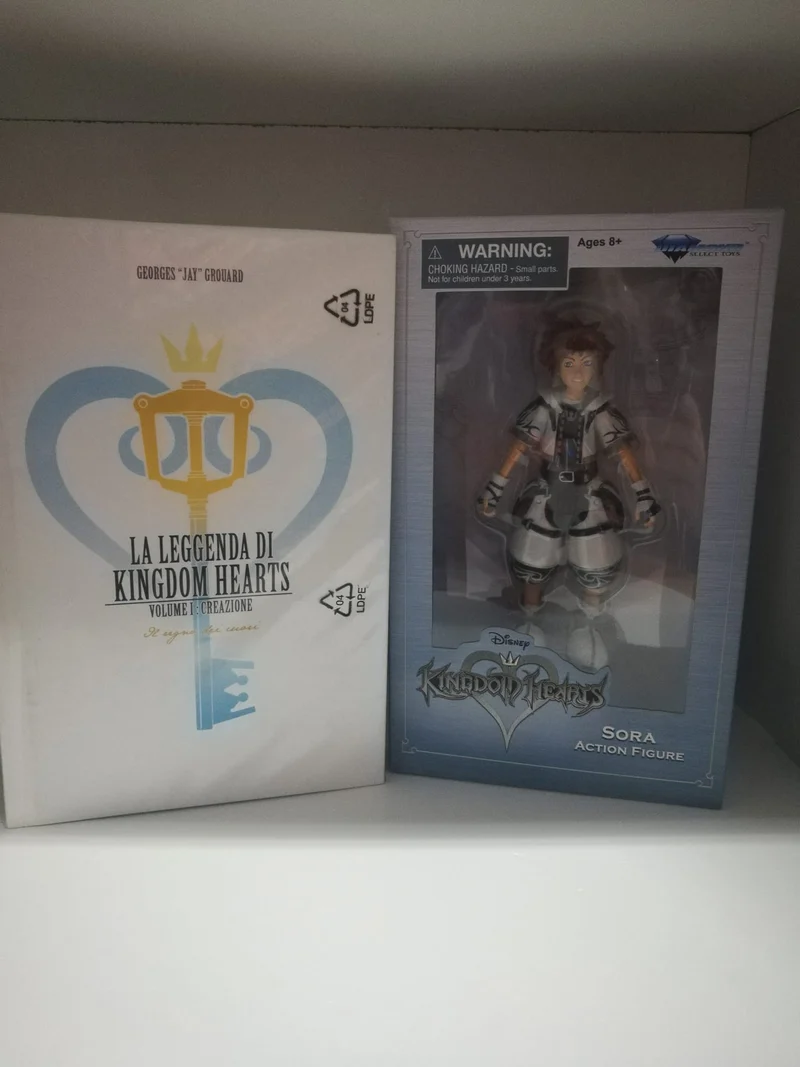 DISNEY KINGDOM HEARTS FIGURE-SORA-+LA LEGGENDA DI KINGDOM HEARTS