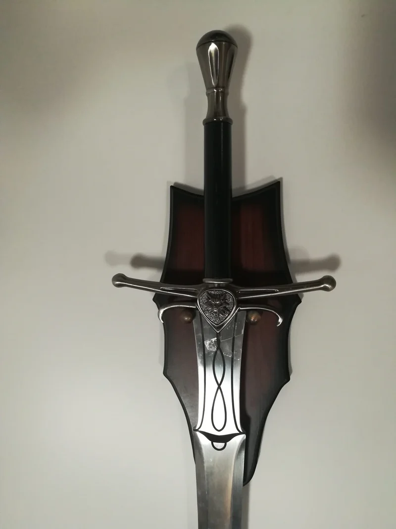 SPADA CIRI THE WITCHER 3 (110 cm) in acciaio senza filo (16 anni in su)
