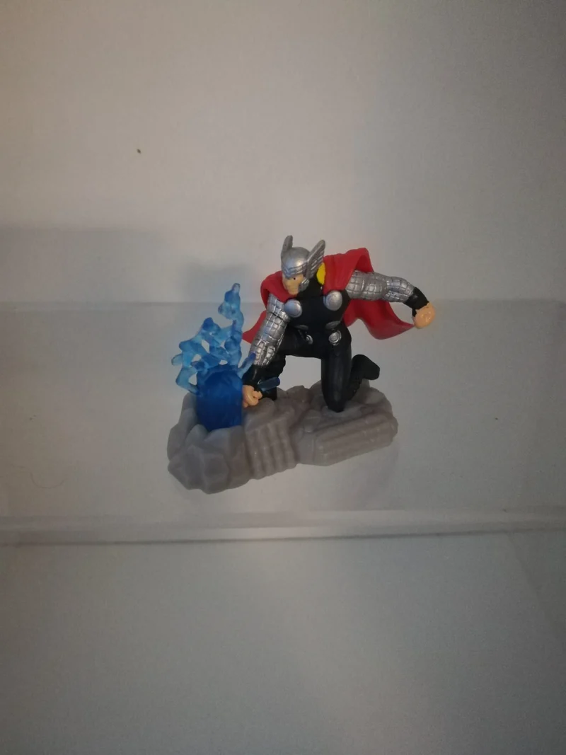 MARVEL MINI FIGURE THOR (6cm)