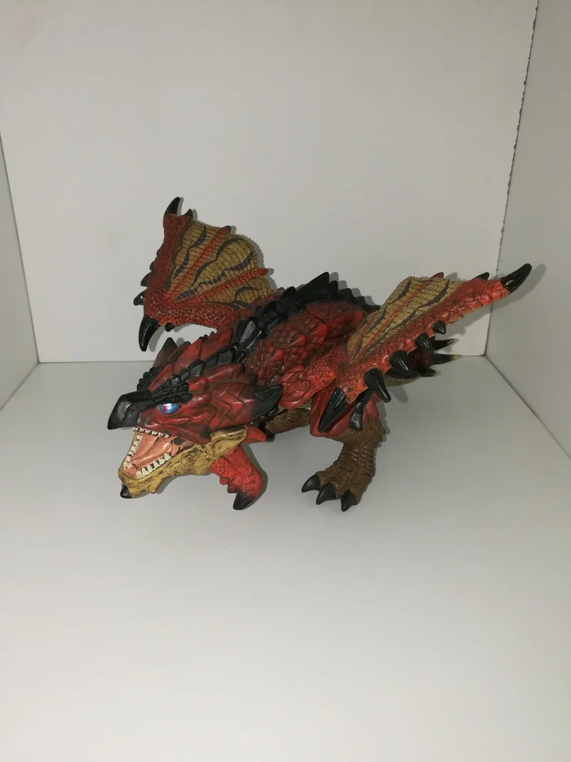 MONSTER HUNTER (15X25cm)SALVADANAIO nuovo senza scatola