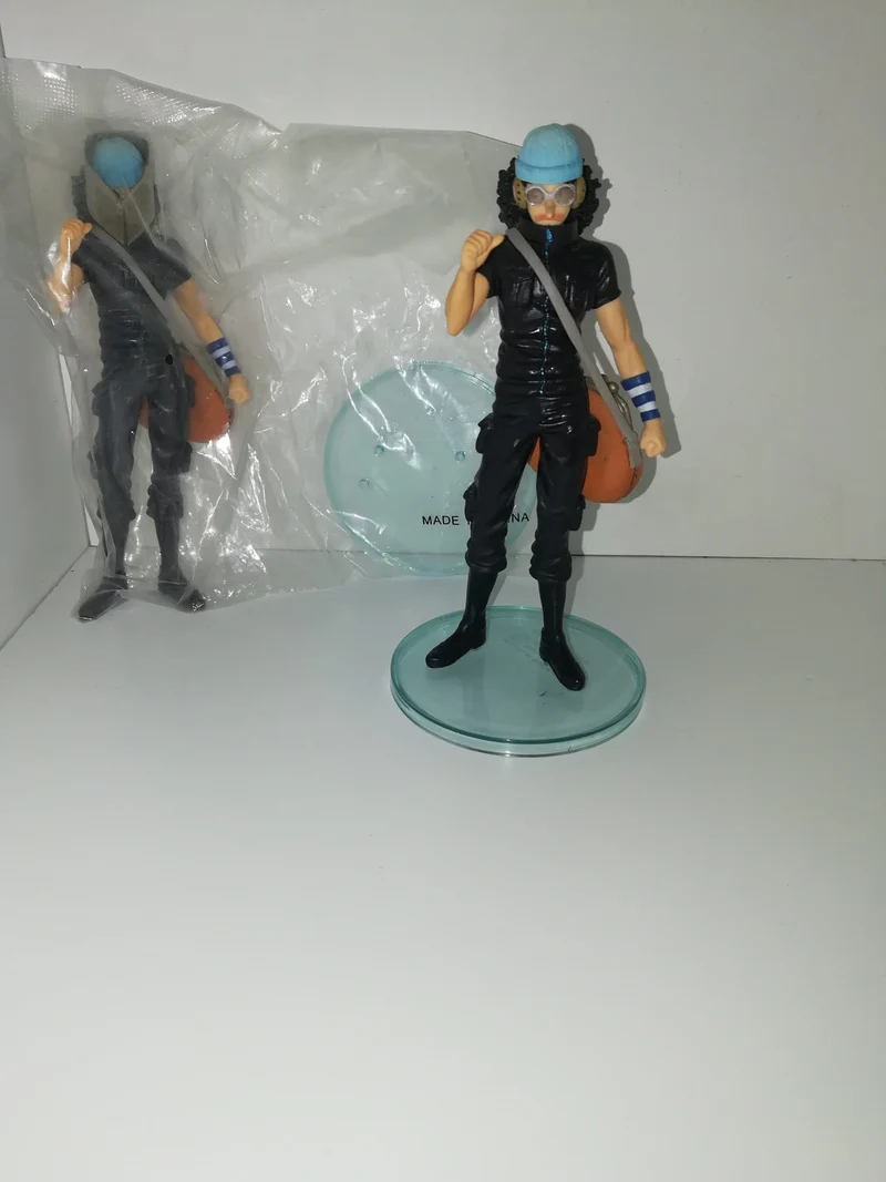 ONE PIECE BANDAI USOPP (15cm)nuova ma senza scatola
