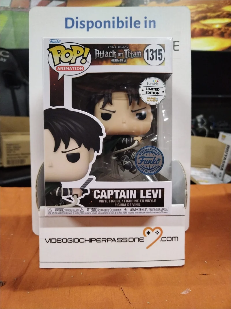 Funko POP! Attack on Titan: Captain Levi (1315) EXM