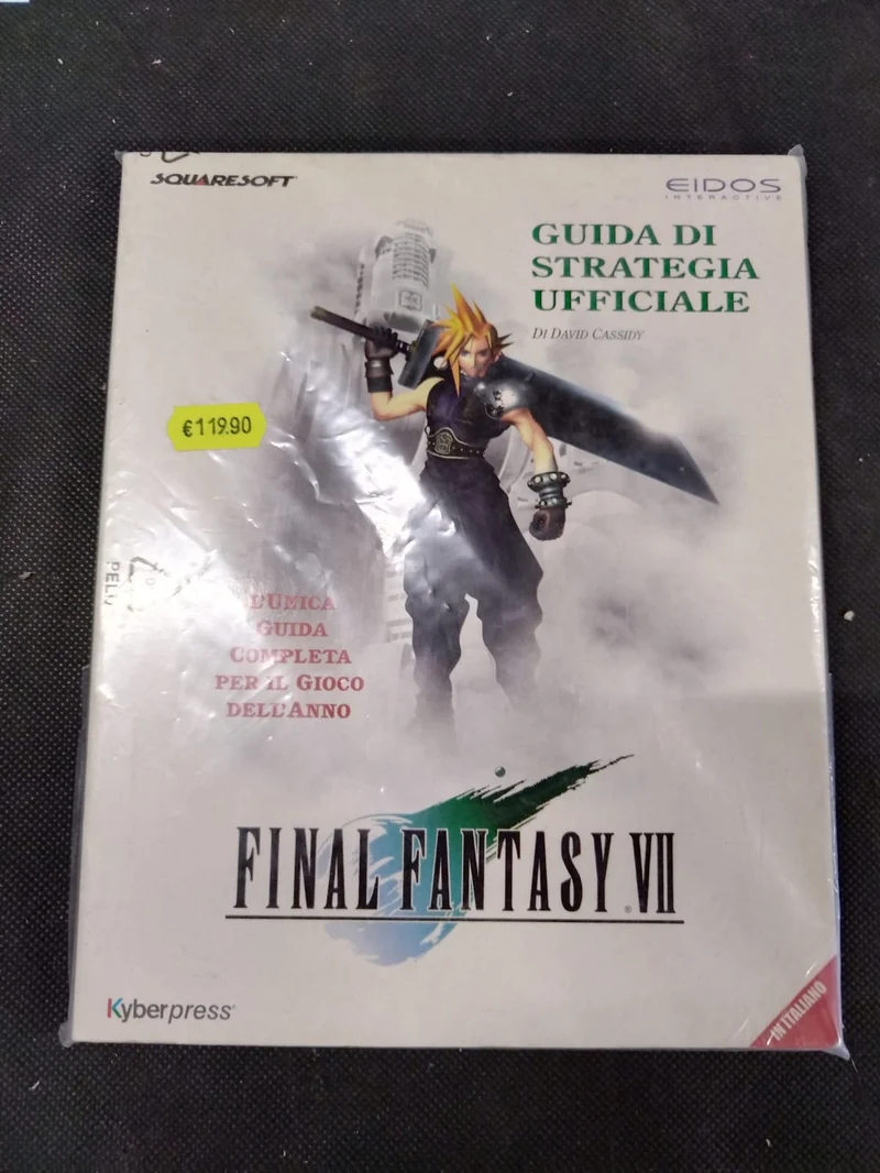 FINAL FANTASY VII (guida ufficiale)(usato garantito)
